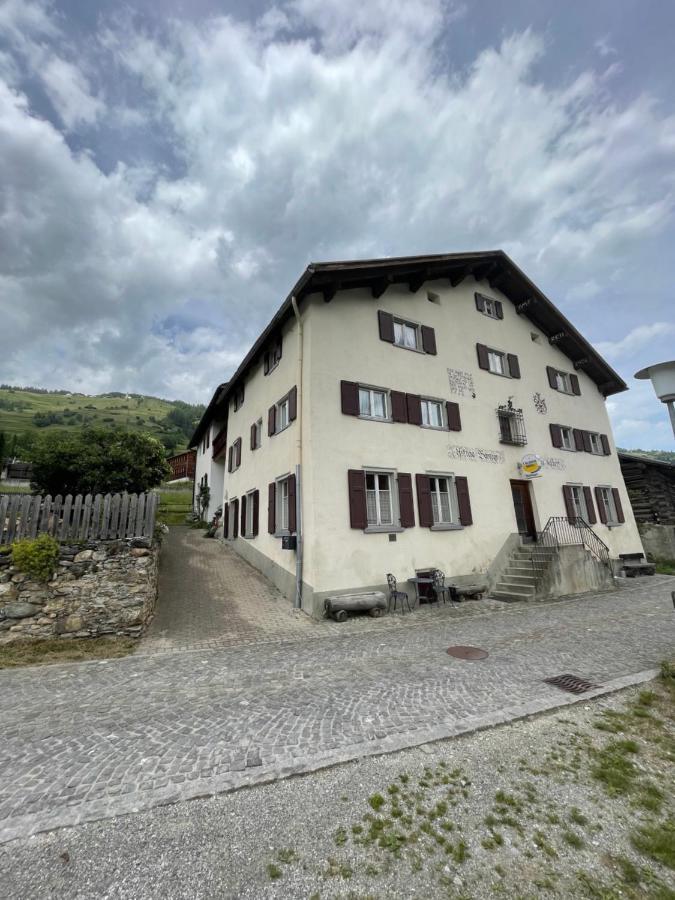 Gasthaus Beverin Farden Exteriör bild