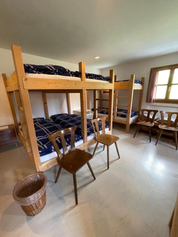 Gasthaus Beverin Farden Exteriör bild